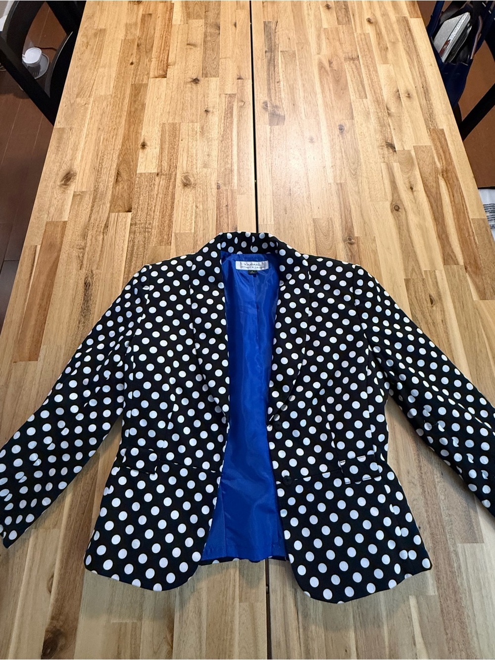 Tahari Black & White Polka Dot Tailored Blazer - Picture 4 of 12